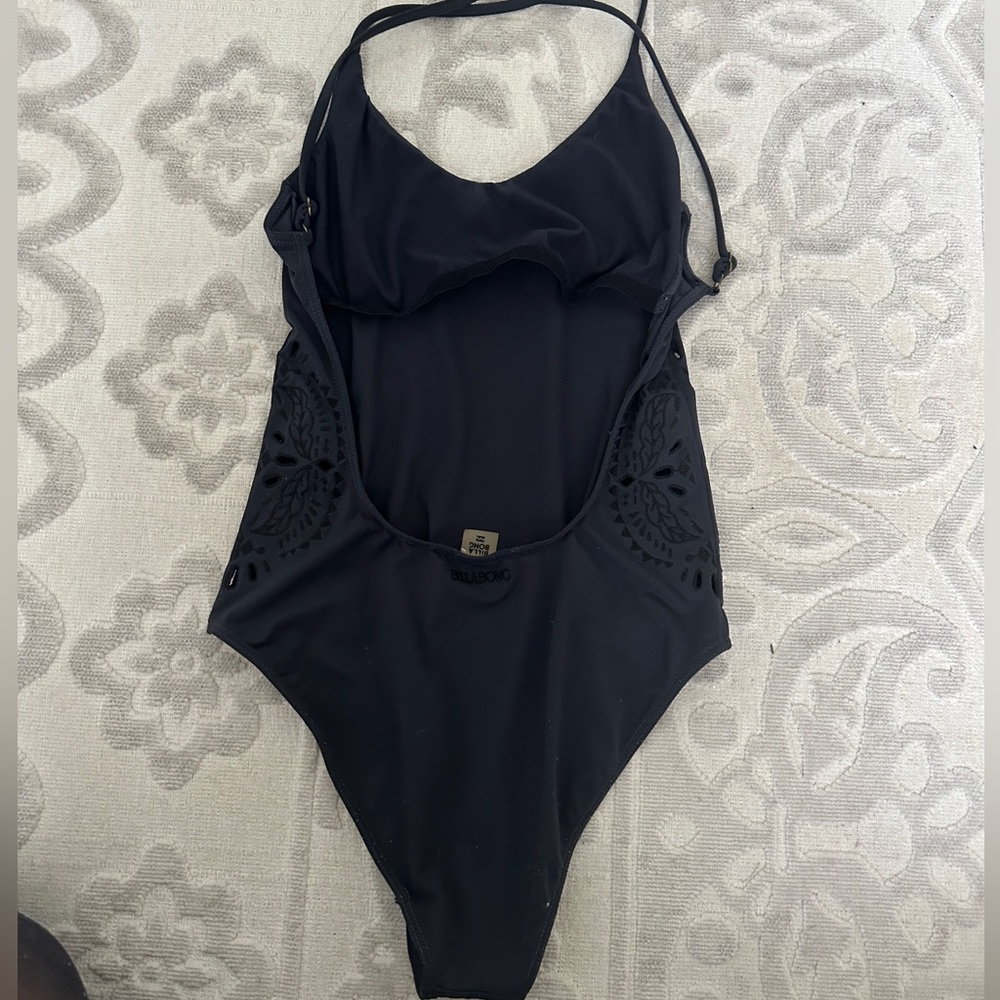 Black Billabong swimsuit size small - Picture 11 of 14